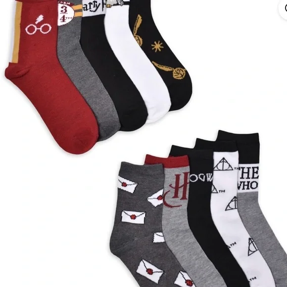 10 pack Warner Bros. Harry Potter Red and Gray Socks - Picture 5 of 5